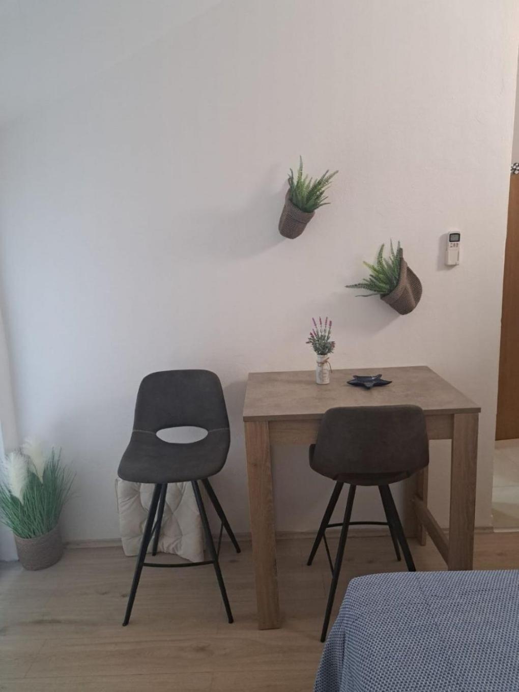 Apartments Olive Garden - Swimming Pool Биоград на Мору Екстериор снимка