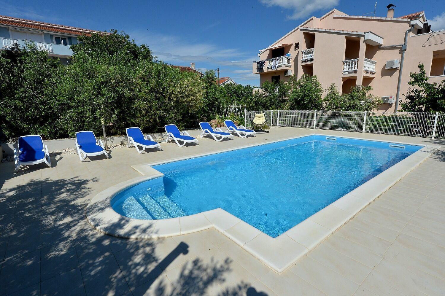 Apartments Olive Garden - Swimming Pool Биоград на Мору Екстериор снимка